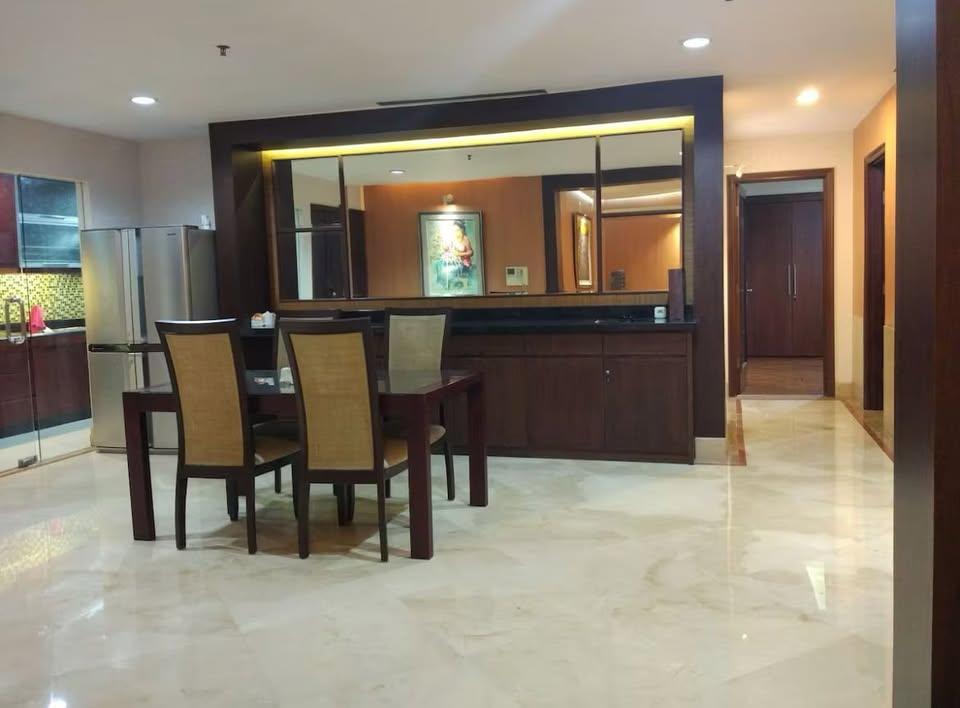 5 room luxury penthouse for sale in jakarta